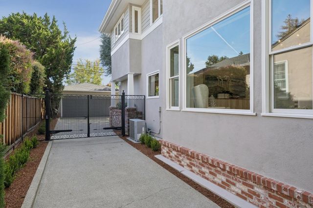 1207 Cortez Avenue, Burlingame, CA 94010