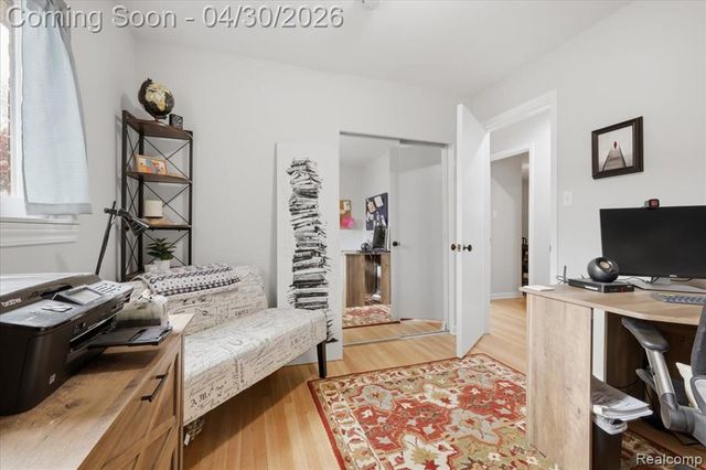 2915 Oliver Road, Royal Oak, MI 48073