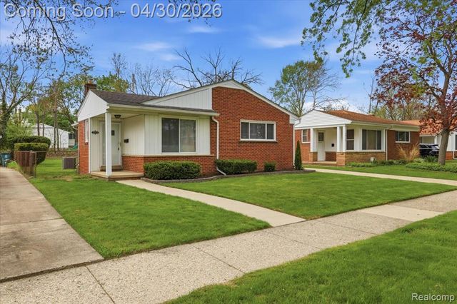 2915 Oliver Road, Royal Oak, MI 48073