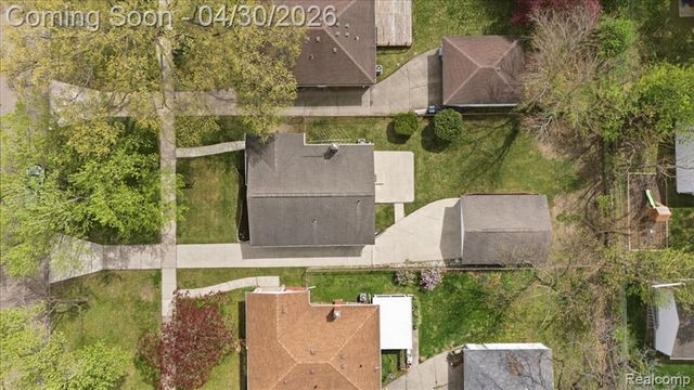 2915 Oliver Road, Royal Oak, MI 48073