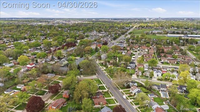 2915 Oliver Road, Royal Oak, MI 48073