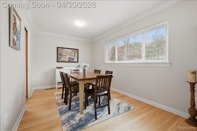 2915 Oliver Road, Royal Oak, MI 48073