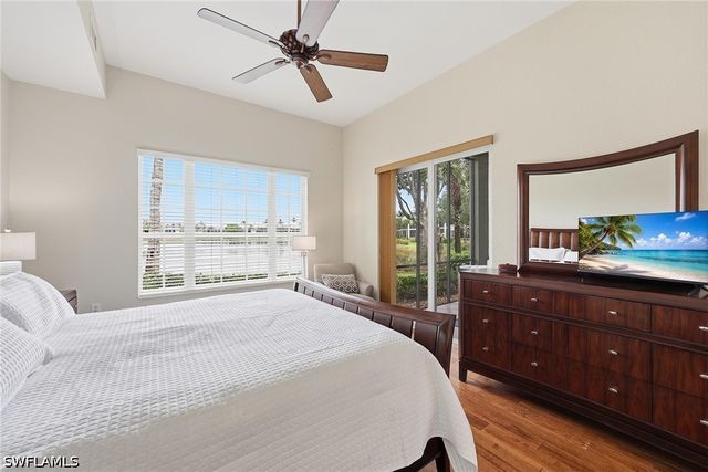 9243 Tesoro LN 2, Naples, FL 34114