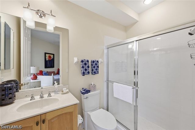 9243 Tesoro LN 2, Naples, FL 34114