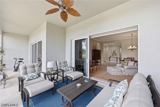 9243 Tesoro LN 2, Naples, FL 34114