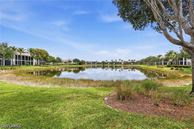 9243 Tesoro LN 2, Naples, FL 34114