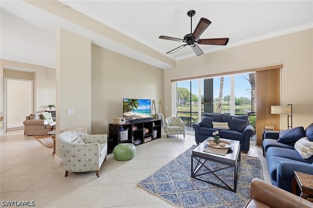 9243 Tesoro LN 2, Naples, FL 34114