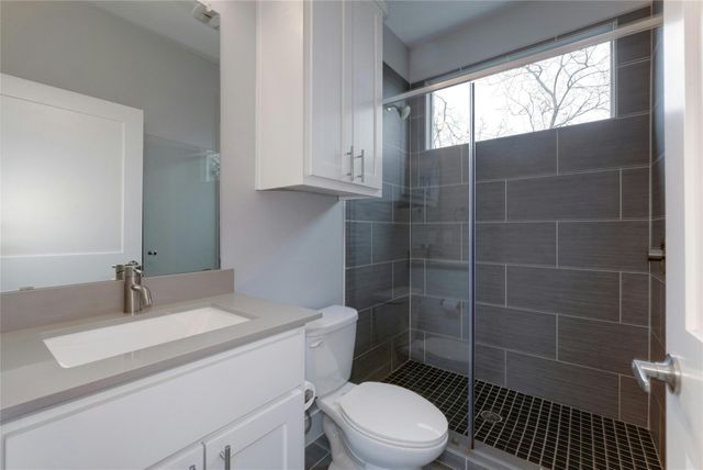 6902 Carver Ave B, Austin, TX 78752