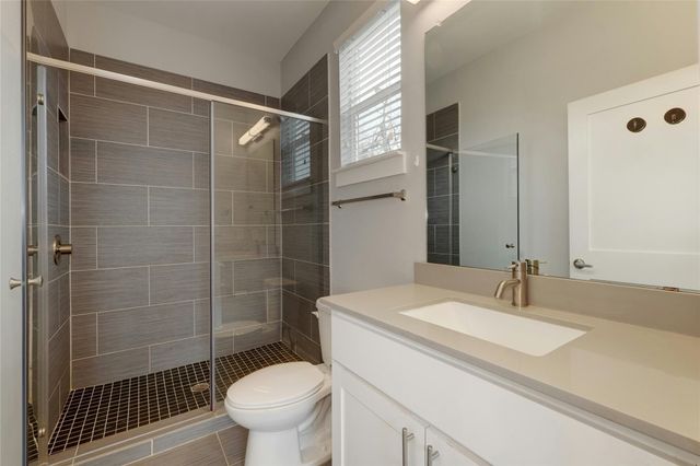 6902 Carver Ave B, Austin, TX 78752