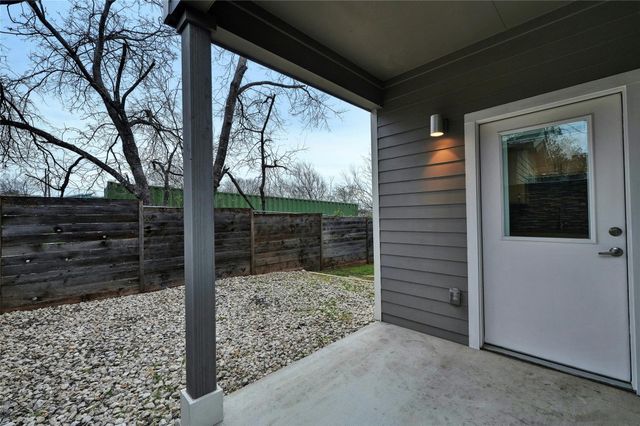 6902 Carver Ave B, Austin, TX 78752