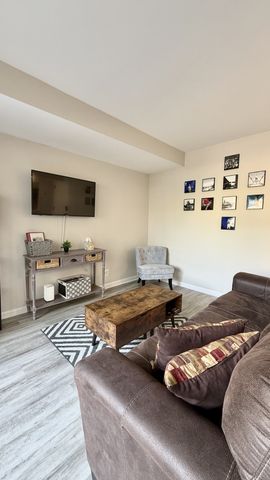 900 19th Ave S Apt 103, Nashville, TN 37212