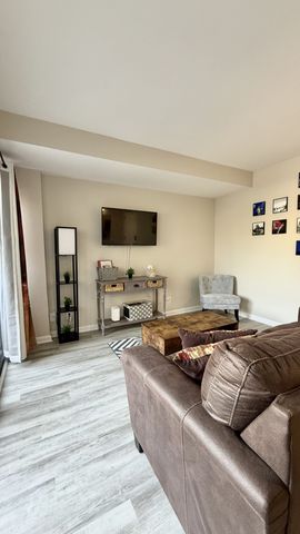900 19th Ave S Apt 103, Nashville, TN 37212