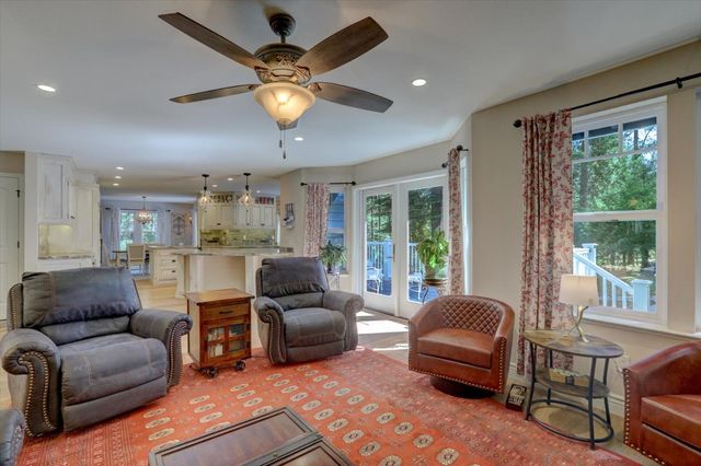 19793 Scotts Flat Rd, Nevada City, CA 95959