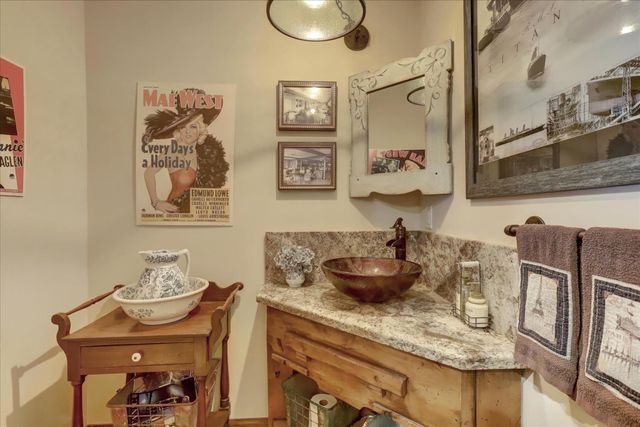 19793 Scotts Flat Rd, Nevada City, CA 95959
