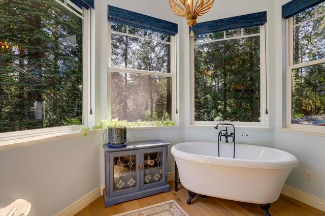 19793 Scotts Flat Rd, Nevada City, CA 95959