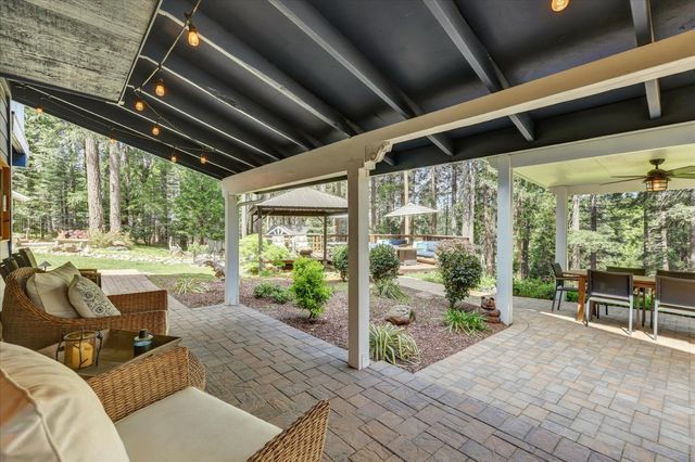 19793 Scotts Flat Rd, Nevada City, CA 95959