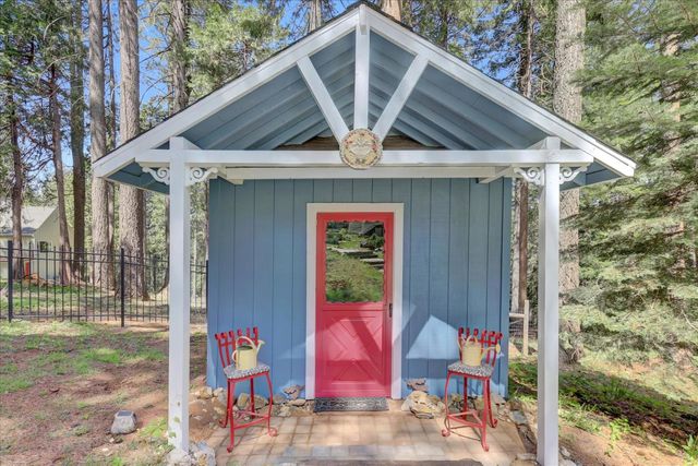 19793 Scotts Flat Rd, Nevada City, CA 95959