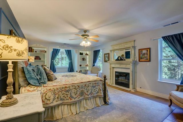 19793 Scotts Flat Rd, Nevada City, CA 95959
