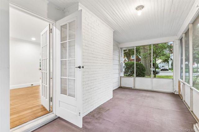 204 Auburn Street, East Williston, NY 11596