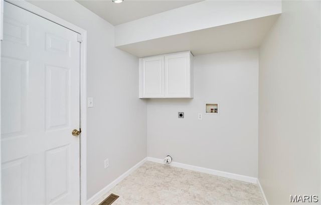 7 Winter River Court, Fenton, MO 63026