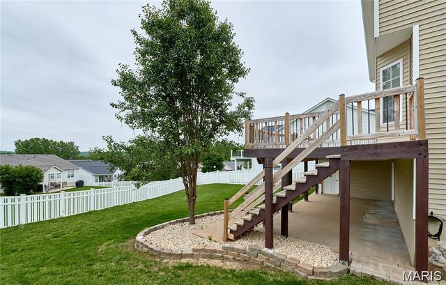 7 Winter River Court, Fenton, MO 63026