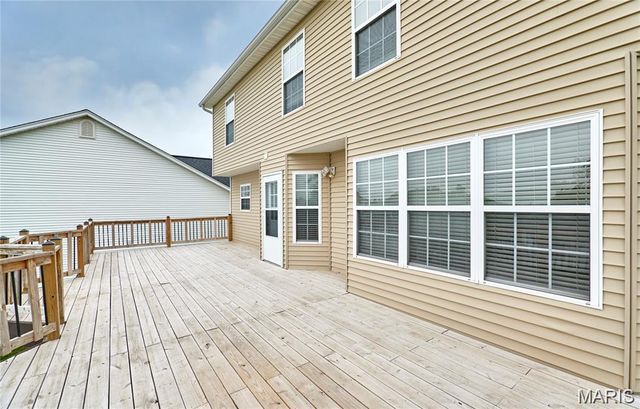 7 Winter River Court, Fenton, MO 63026