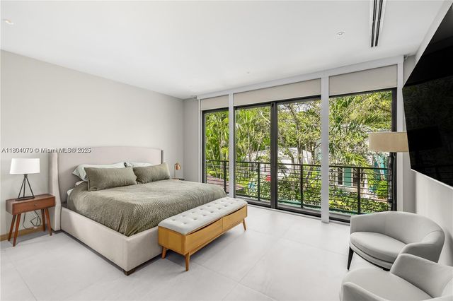 683 NE 68th, Miami, FL 33138