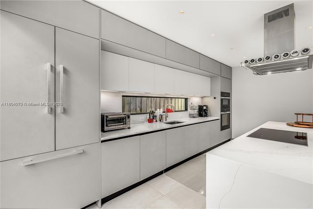 683 NE 68th, Miami, FL 33138
