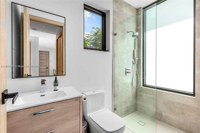 683 NE 68th, Miami, FL 33138