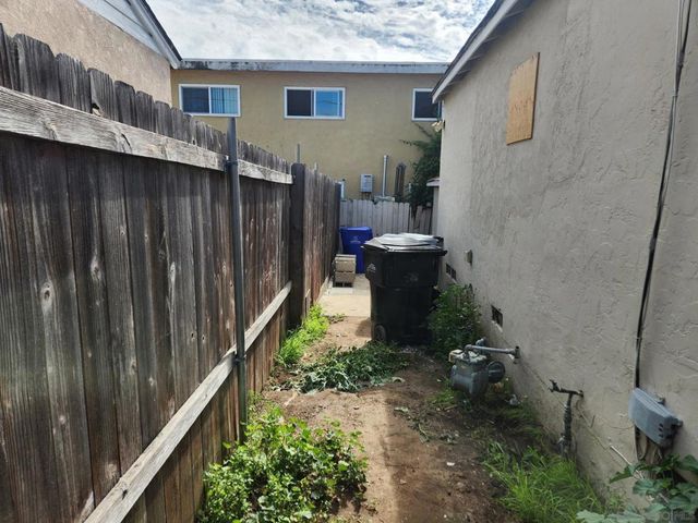 4095 ESTRELLA AVENUE, San Diego, CA 92105