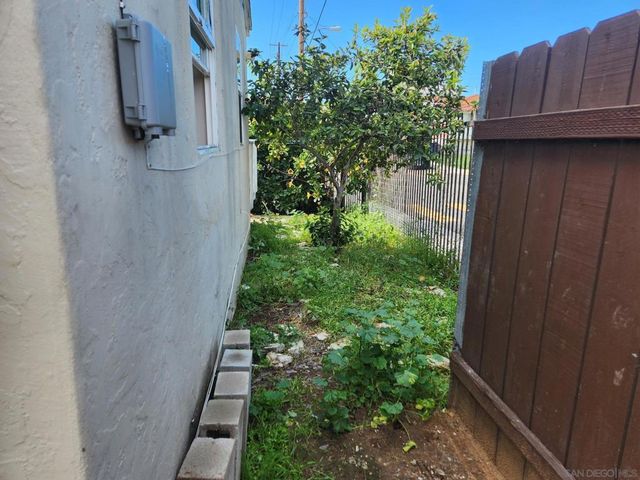 4095 ESTRELLA AVENUE, San Diego, CA 92105