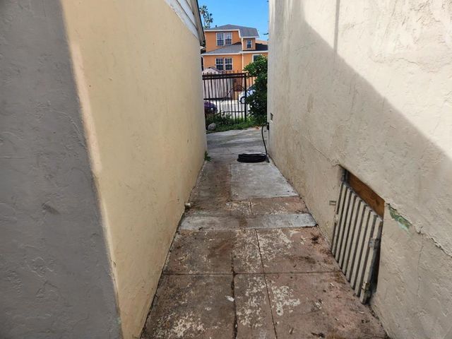 4095 ESTRELLA AVENUE, San Diego, CA 92105