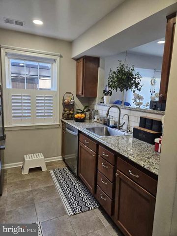 9790 HAGEL CIR, Lorton, VA 22079