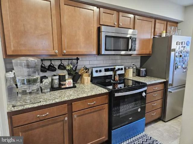 9790 HAGEL CIR, Lorton, VA 22079