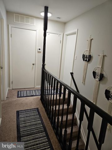 9790 HAGEL CIR, Lorton, VA 22079