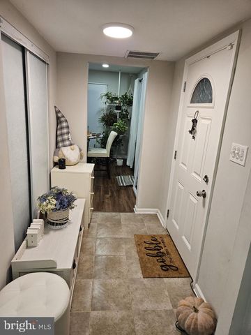 9790 HAGEL CIR, Lorton, VA 22079