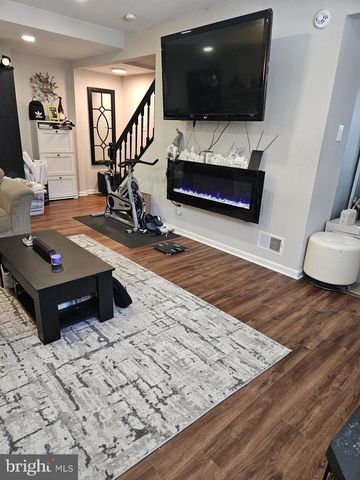 9790 HAGEL CIR, Lorton, VA 22079