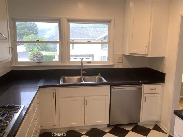 3149 Alabama Street, La Crescenta, CA 91214