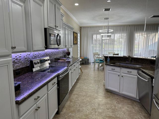 10685 LA STRADA 10685, West Palm Beach, FL 33412