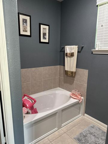 2819 Cold River Drive, Humble, TX 77396