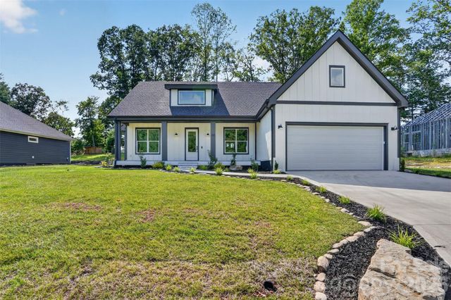 68 Point Hope Lane 6, Hendersonville, NC 28792