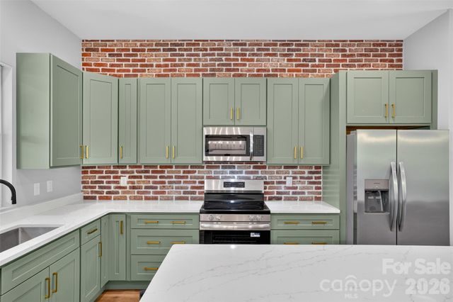 68 Point Hope Lane 6, Hendersonville, NC 28792