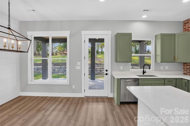 68 Point Hope Lane 6, Hendersonville, NC 28792