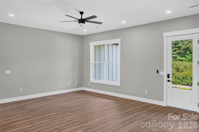 68 Point Hope Lane 6, Hendersonville, NC 28792