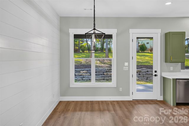 68 Point Hope Lane 6, Hendersonville, NC 28792