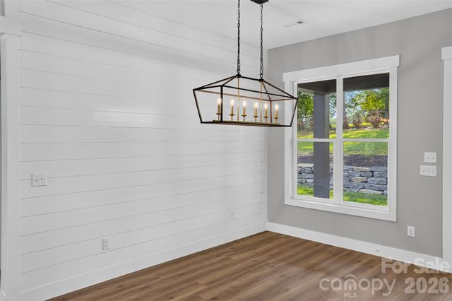 68 Point Hope Lane 6, Hendersonville, NC 28792
