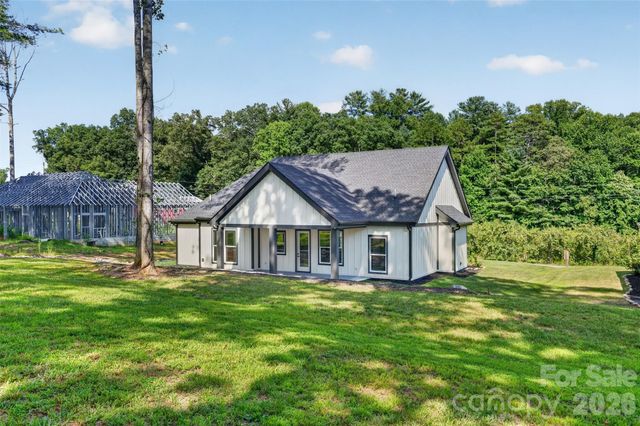 68 Point Hope Lane 6, Hendersonville, NC 28792