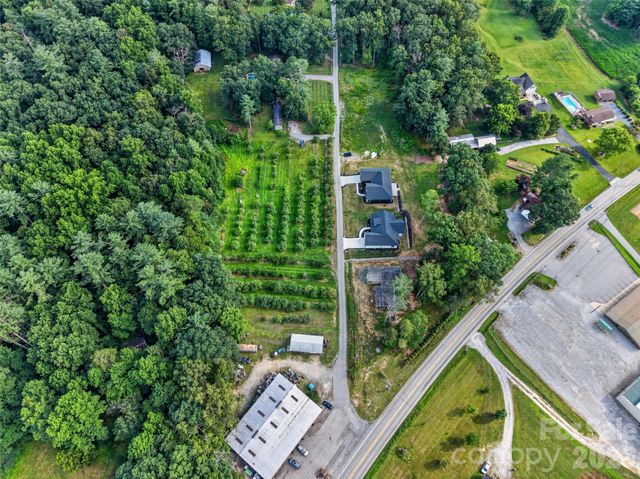 68 Point Hope Lane 6, Hendersonville, NC 28792