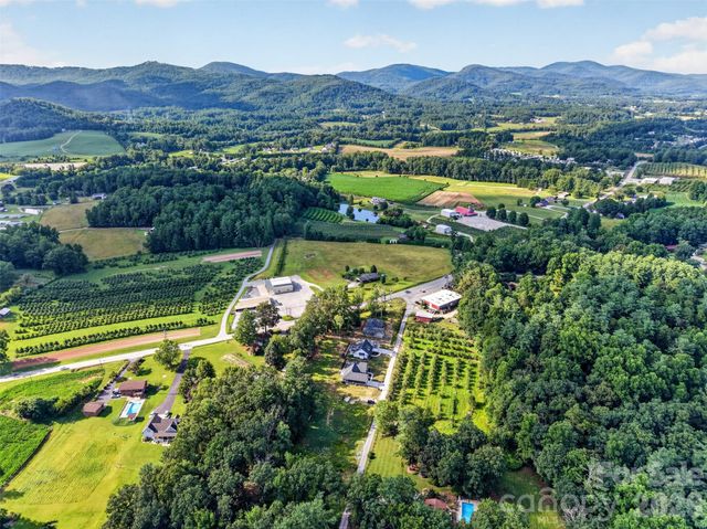 68 Point Hope Lane 6, Hendersonville, NC 28792