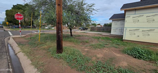 2101 E VIRGINIA Avenue, Phoenix, AZ 85006